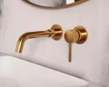 Złota bateria podtynkowa do umywalki. Elegancki design, który ułatwi Ci wybór idealnego modelu.