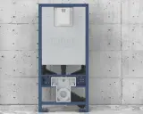 Stelaż podtynkowy Grohe z widocznym mechanizmem spłuczki. Pokazuje, jak ważna jest precyzyjna odległość geberitu od ściany dla estetyki i funkcjonalności łazienki.